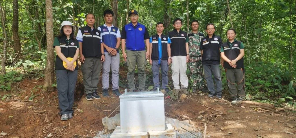ผงะ!พบดินดอยเหนือโรงเรียน-หมู่บ้าน “โพซอ เสาหิน”ขยับแยกยาวร่วม 130 เมตร เสี่ยงถล่ม